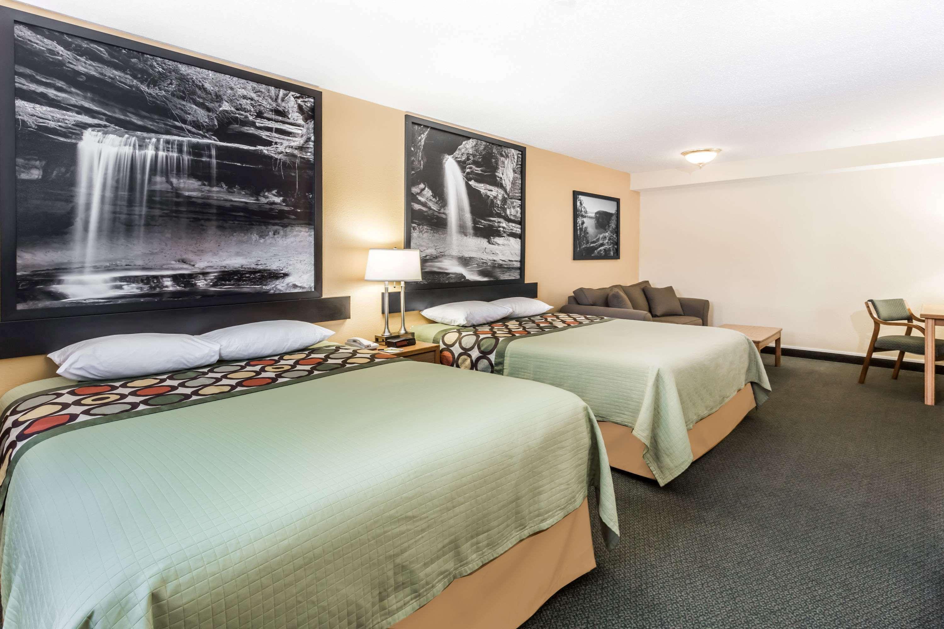 Готель Super 8 By Wyndham Ottawa Starved Rock Екстер'єр фото